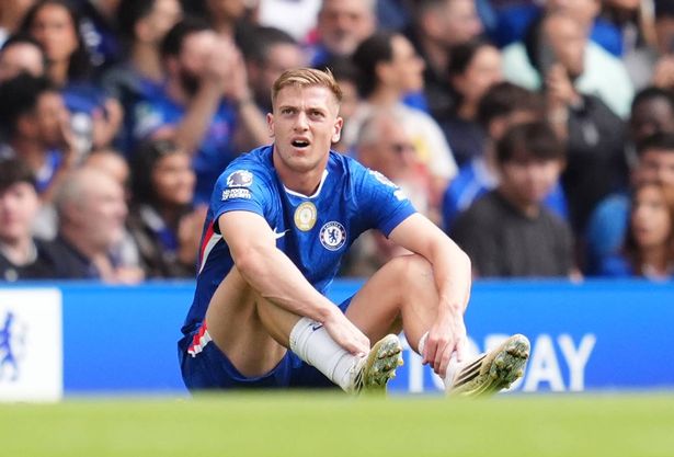 Liam Delap during Chelsea vs Fulham