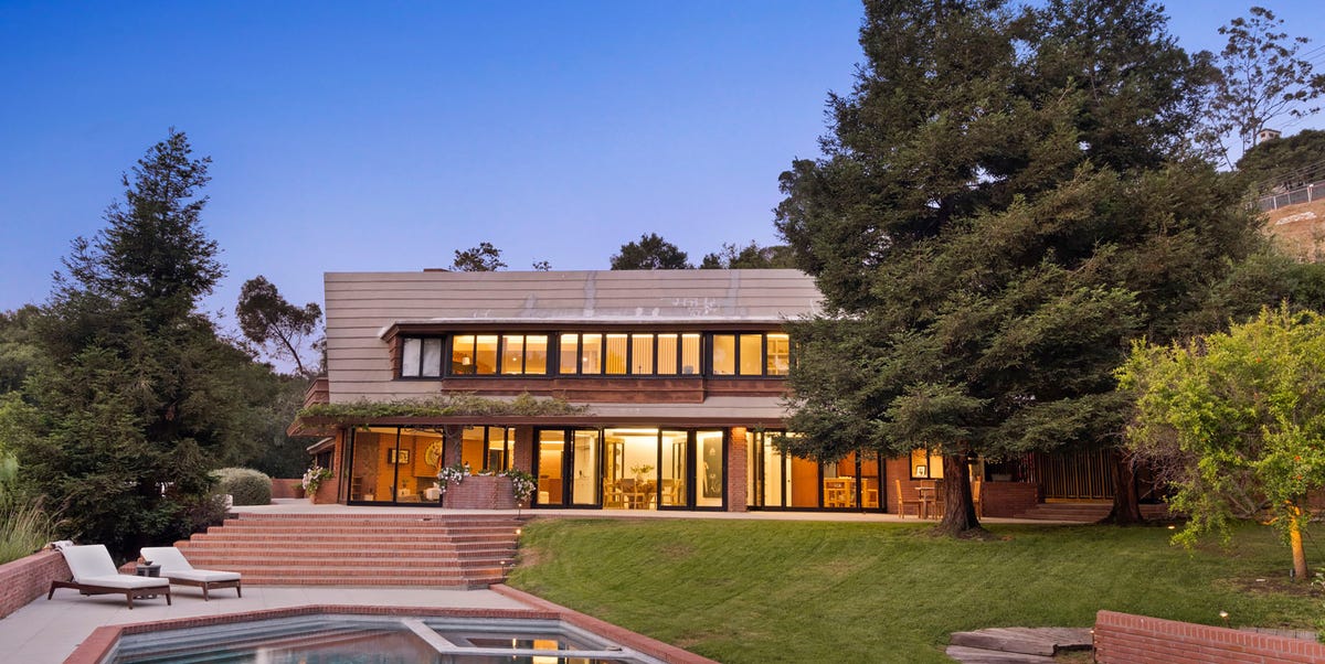 Look Inside Diane Keaton’s Former Lloyd Wright–Designed Home, Now Off the Market