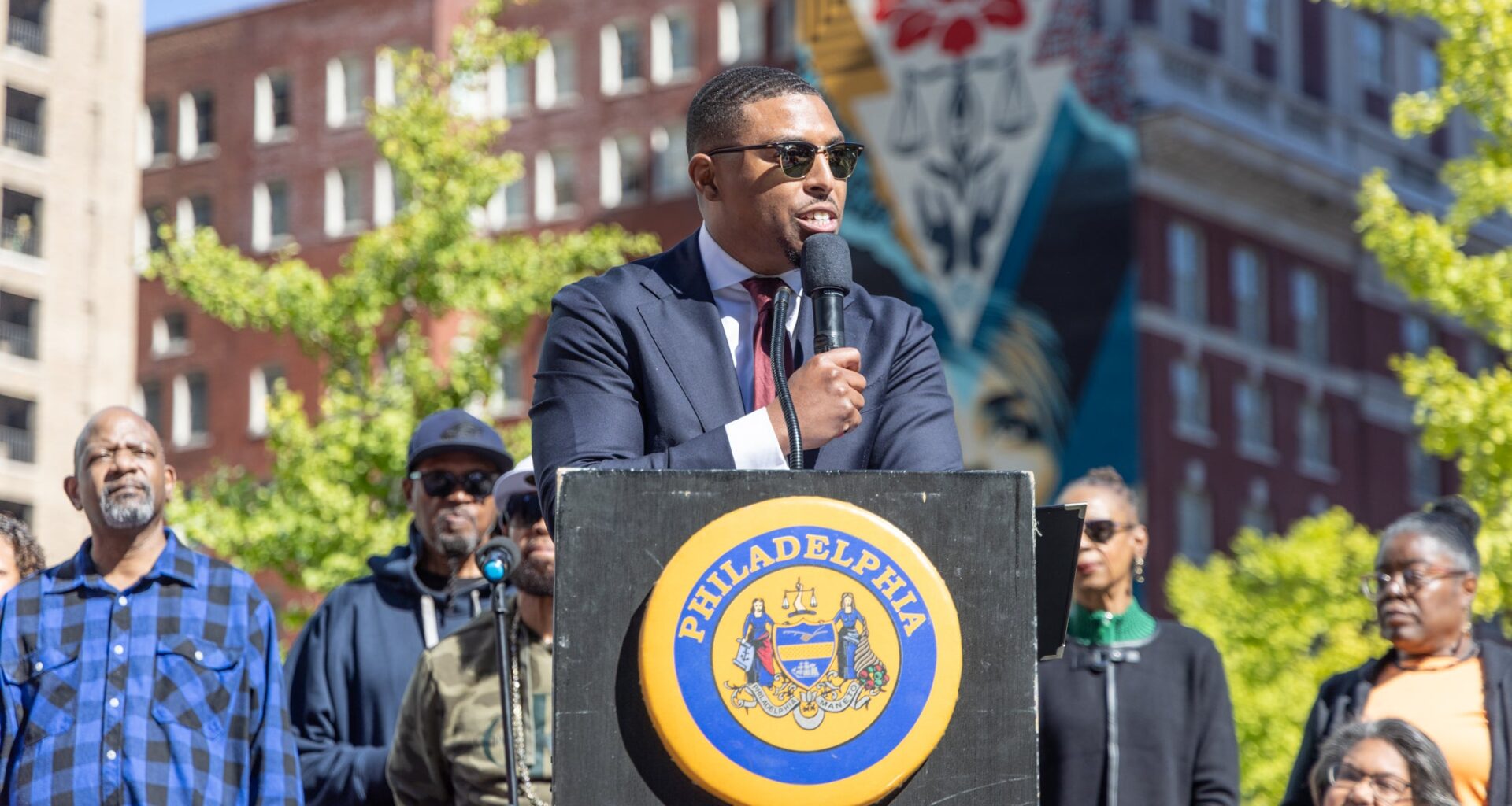 Philadelphia Council bill weighs rebate aid for low-income tenants