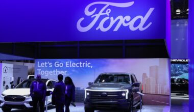 EVs, big SUVs drive Ford Q3 U.S. sales up 8.2%