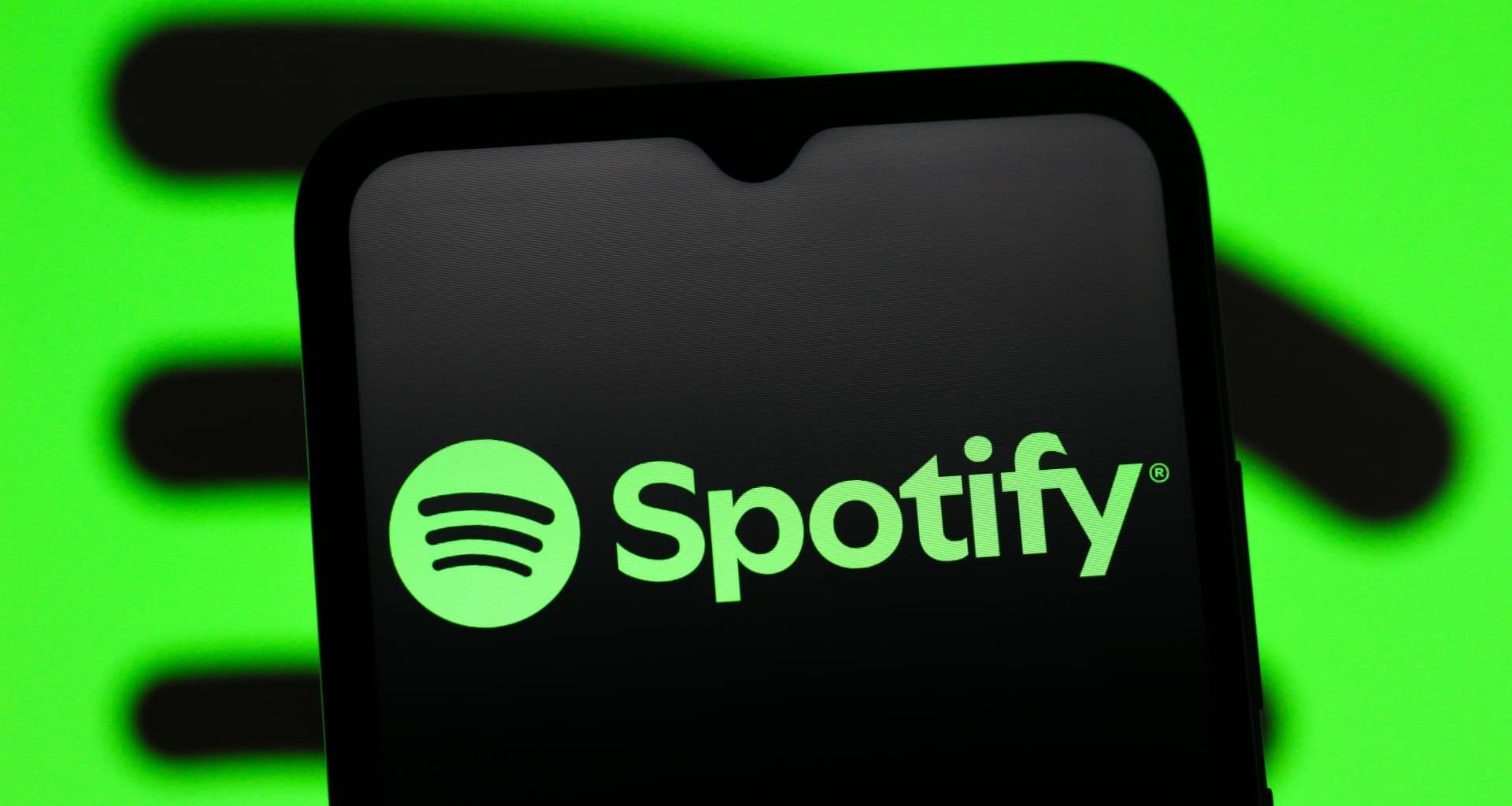 Spotify moves further into AI music with Sony, Universal, Warner