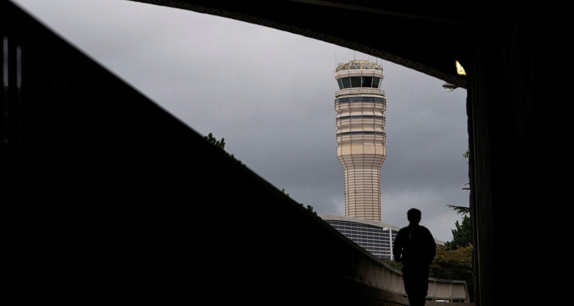 Air traffic controllers miss first paychecks