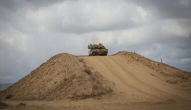 IDF commanders warn: 'Do not withdraw from Gaza'