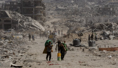 Thousands Return to Northern Gaza, Hopeful, but Faced With Devastation
