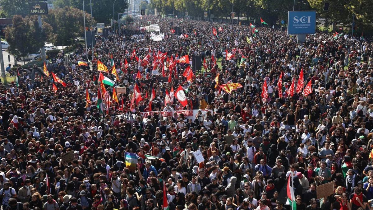 Italy paralysed by nationwide strike in solidarity with intercepted Gaza aid flotilla