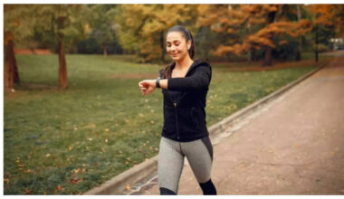 How many steps should you walk each day to see visible results?