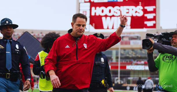 Indiana football stays at No. 2 in AP Top 25 Poll, receives 11 first-place votes