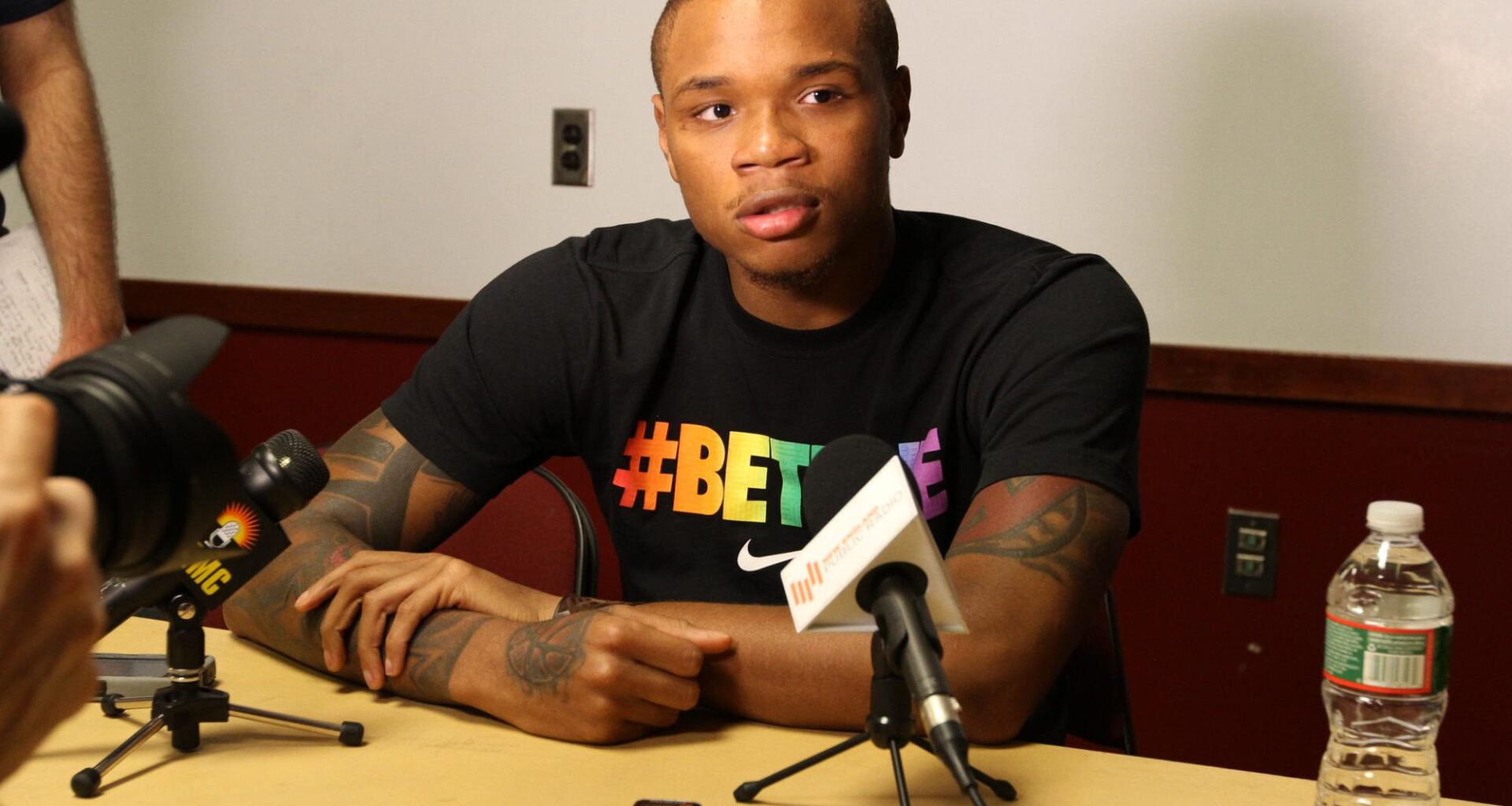 First openly gay men’s college basketball player returns to UMass – Massachusetts Daily Collegian