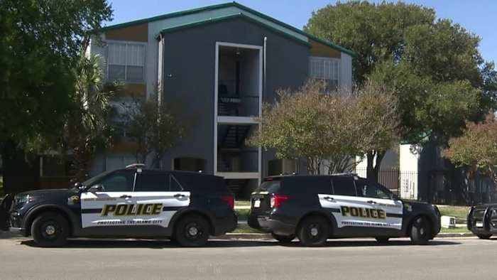 Residents shaken after live pipe bomb found at Northwest Side apartment complex