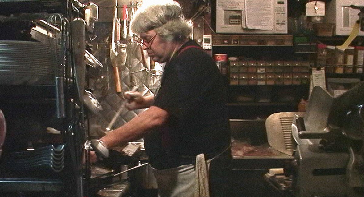 Chef, curmudgeon, philosopher: Restored doc ‘I Like Killing Flies’ portrays a Village legend