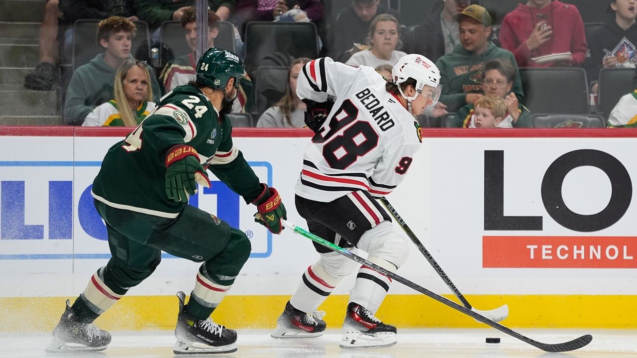 Rebuilding Chicago Blackhawks looking for growth from their young players