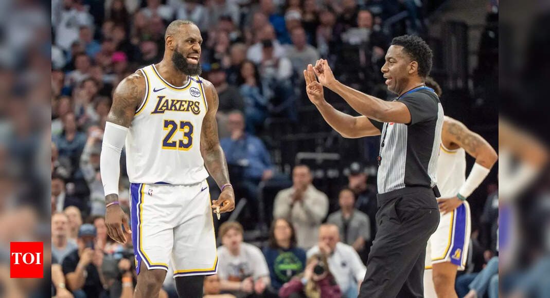 LeBron James Injury Report: Los Angeles Lakers Star Receives Concerning Glute Injury Update Ahead of Lakers’ Preseason Opener Against Suns | NBA News