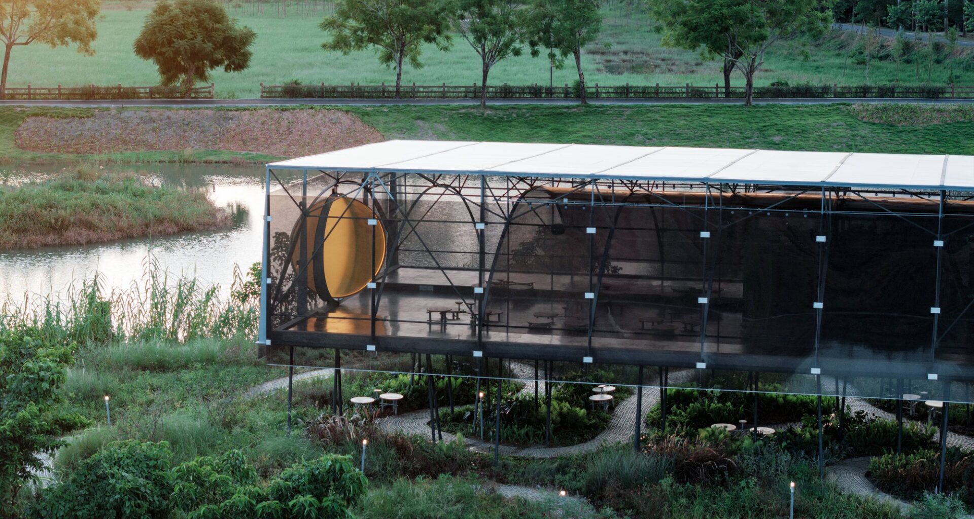 Moon Pavilion / Atelier Guo