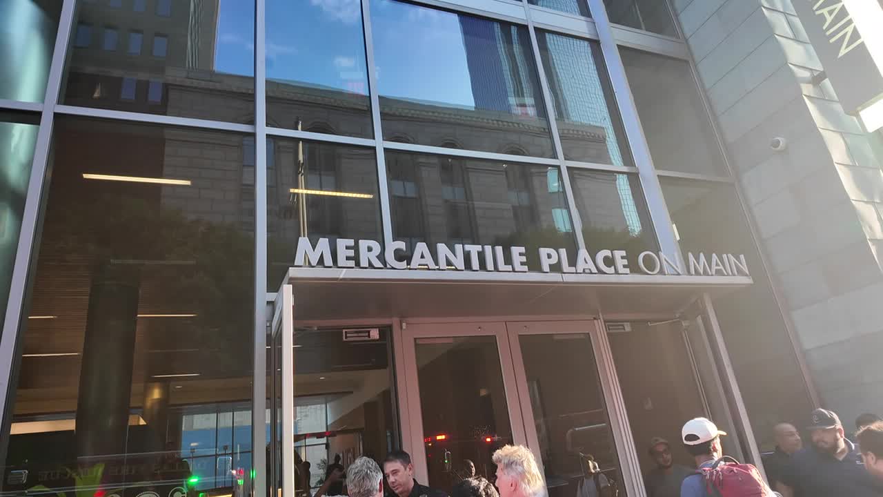 Electrical short in Downtown Dallas displaces over 170+ residents