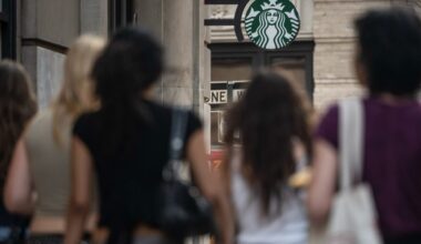 NYC sends warning letter to Starbucks over sudden shop closures