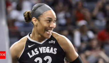A’ja Wilson celebrates with '400 Degreez' rapper after Las Vegas Aces’ Game 1 blowout over Phoenix Mercury | NBA News