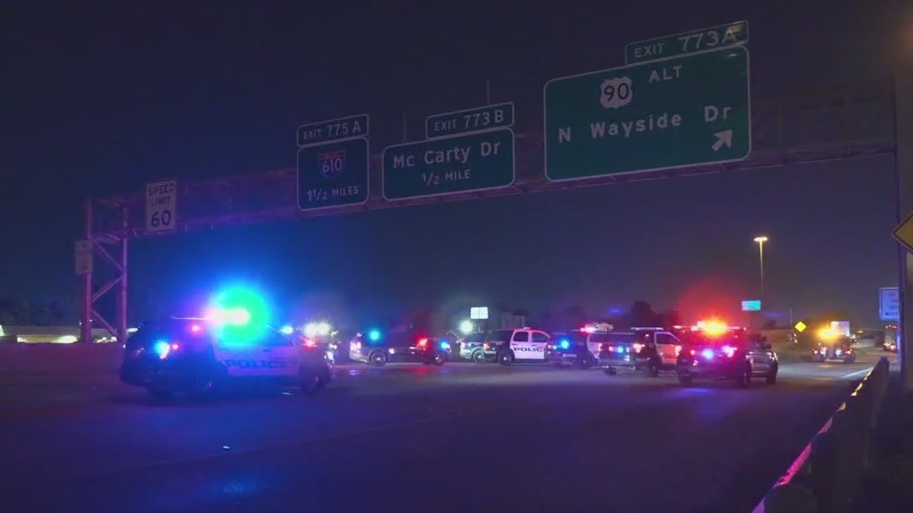 Houston: East Freeway driver fatally rear-ended while in stalled vehicle, police say