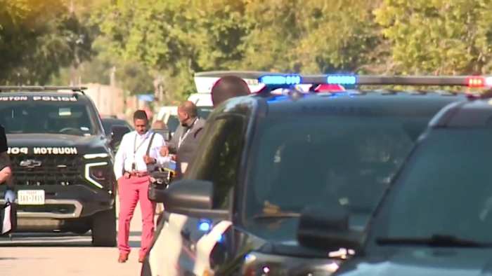 Police shoot, kill man discharging AR-15 in northeast Houston neighborhood