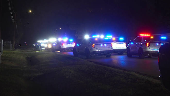 Carjacking suspect arrested after chase with deputies across Houston ends near Sunnyside