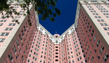 5 seriously cool private Chicago homes you can explore that are normally closed to the public