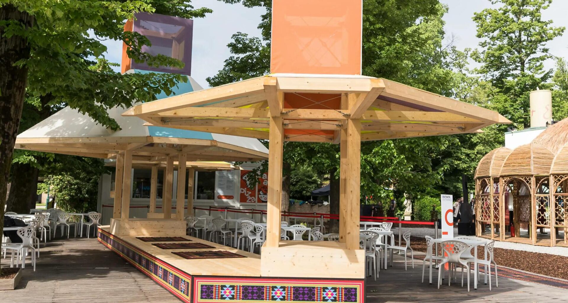 Majlis & The Manama (Wind Catchers) Pavilion / Ahmed and Rashid Bin Shabib