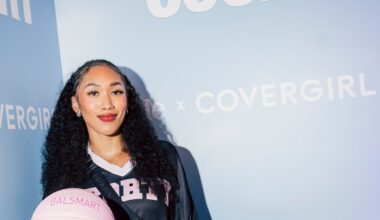 Bustle x COVERGIRL's WNBA Finals Watch Party Was A Nail-Biting Blast