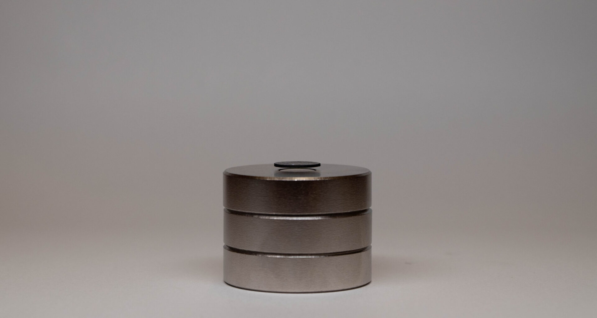 Freely levitating rotor spins out ultraprecise sensors for classical and quantum physics