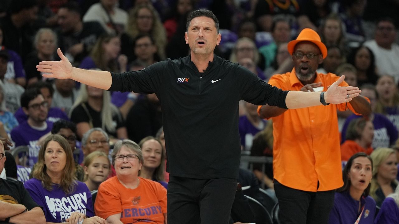Phoenix Mercury coach Nate Tibbetts ejected from WNBA Finals Game 4 after heated argument