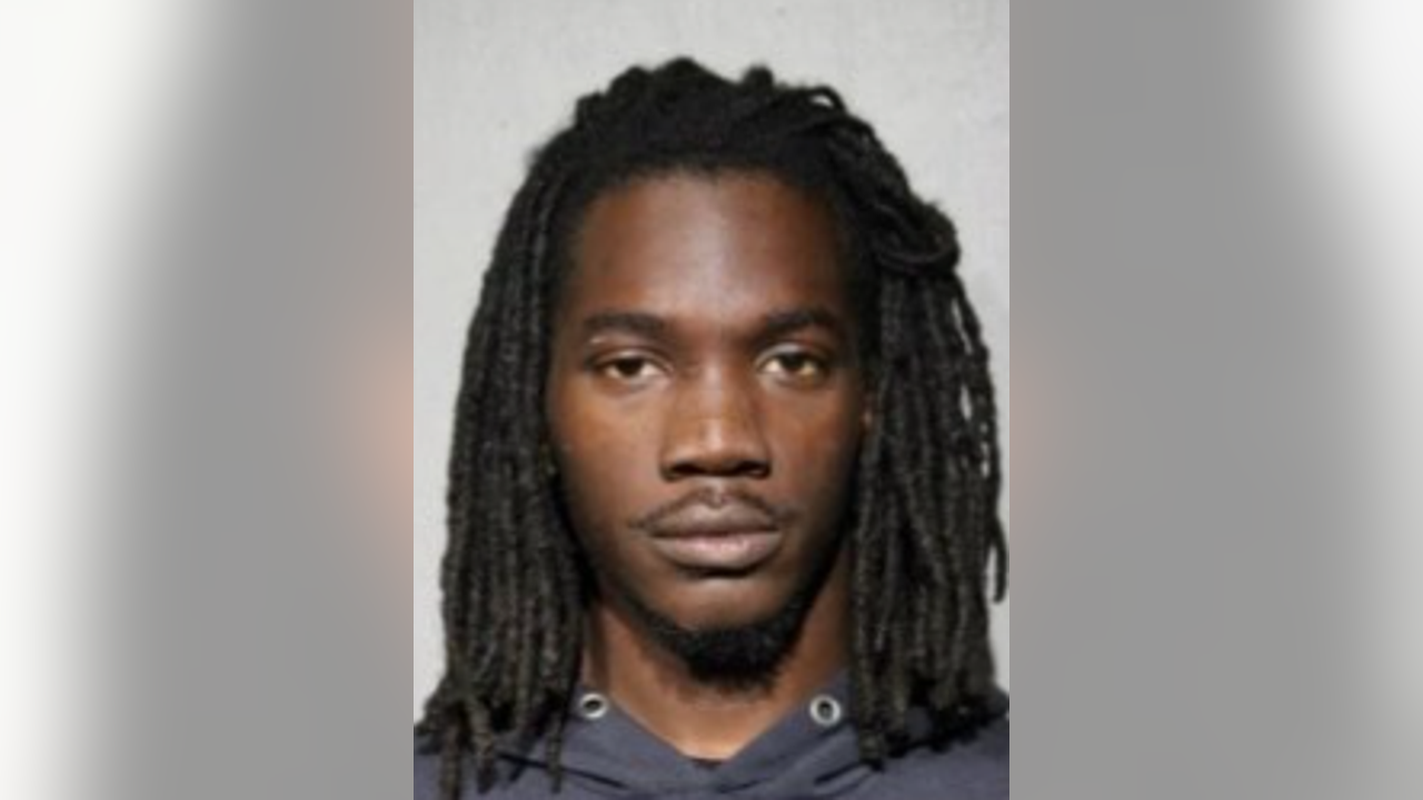 Chicago man accused of committing three armed robberies in one day: police