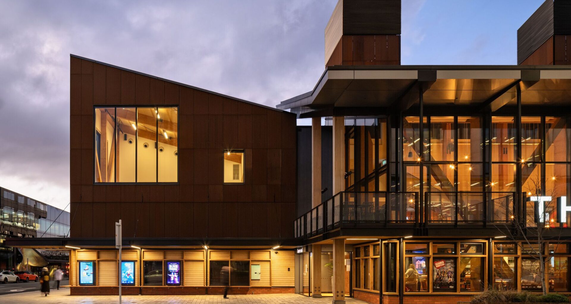 The Court Theatre / Haworth Tompkins