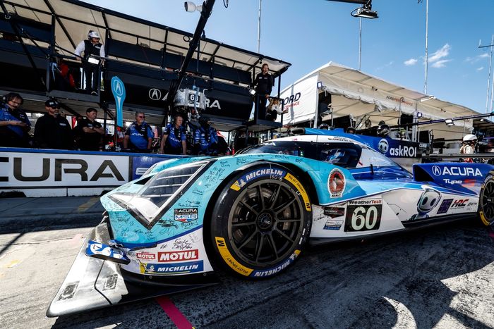 #60 Acura Meyer Shank Racing w/Curb Agajanian Acura ARX-06: Tom Blomqvist, Colin Braun, Scott Dixon