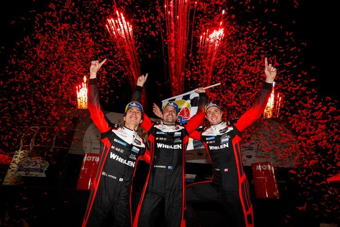 #31 Cadillac Action Express Cadillac V- Series.R: Jack Aitken, Earl Bamber, Frederik Vesti