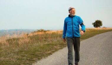 Physical therapist shares this one-minute exercise that's more beneficial for the legs than hours of walking