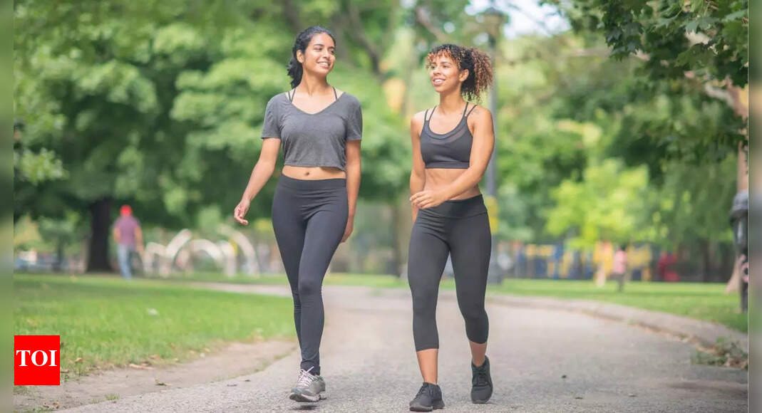 Walking For Burn Calories: From Biryani to Burger: Celebrity nutritionist shares how much walking can burn off popular foods |