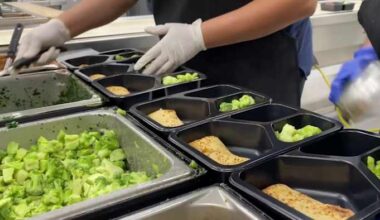 Government shutdown contributes to service suspension for some Meals on Wheels San Antonio clients