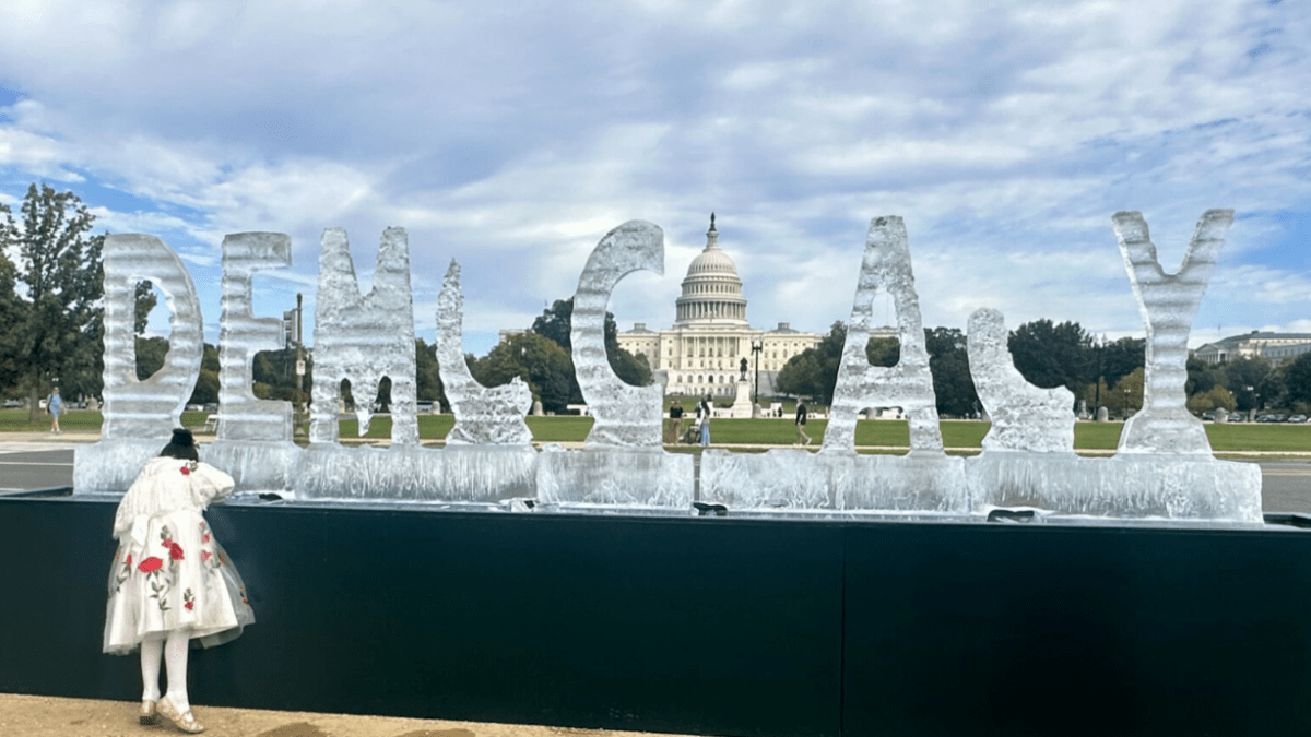Melting ‘democracy’ ice sculpture displayed on National Mall – NBC4 Washington