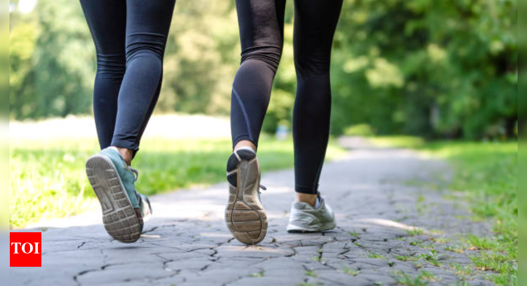 Diabetes? The best time to walk post meals, according to a Neurologist |