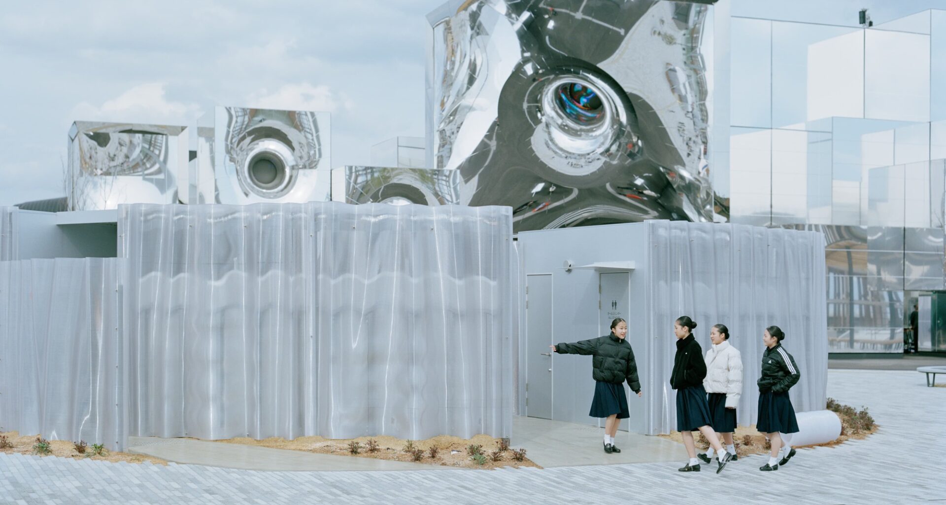 Mirage in Yumeshima / PONDEDGE + f a r m