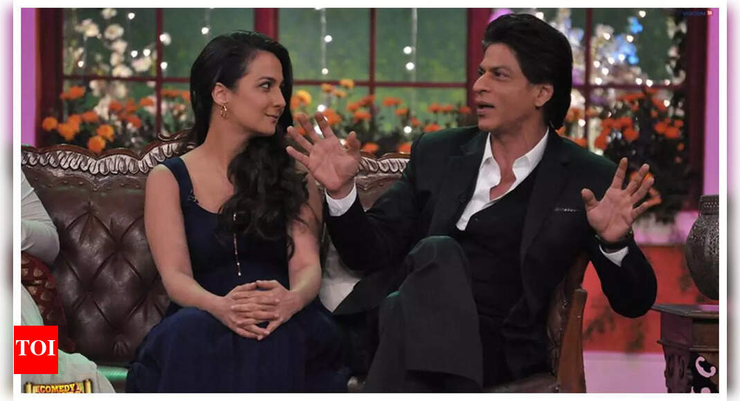 'I was so amused...': Pooja Ruparel recalls Shah Rukh Khan putting a banana inside a thepla and eating it on DDLJ set | Hindi Movie News