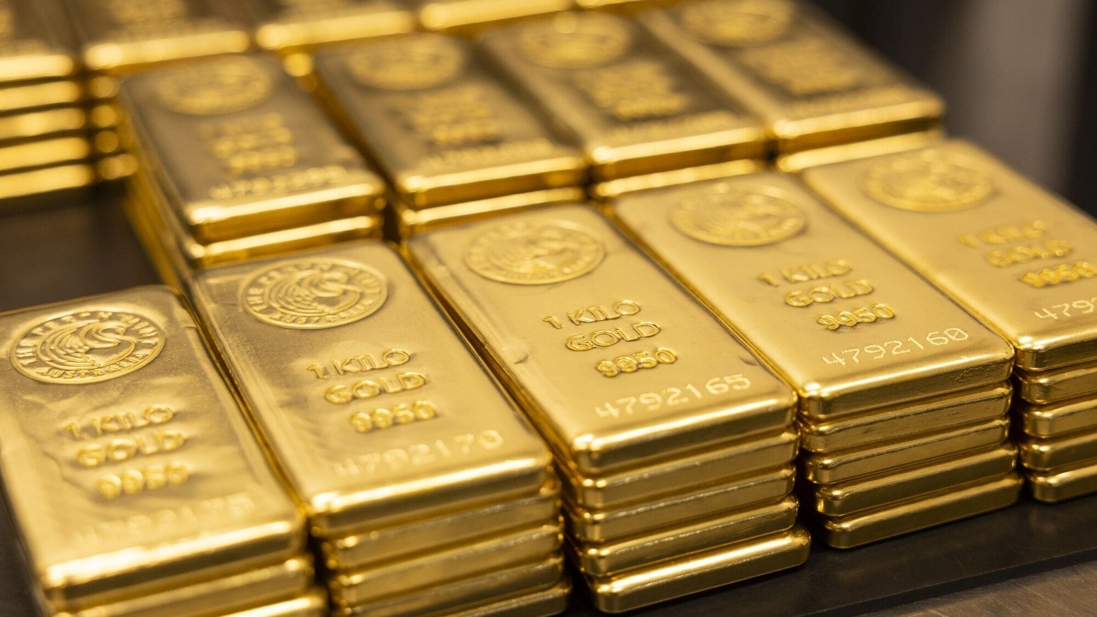 Gold prices soar to record highs, mark biggest weekly gain since 2020
