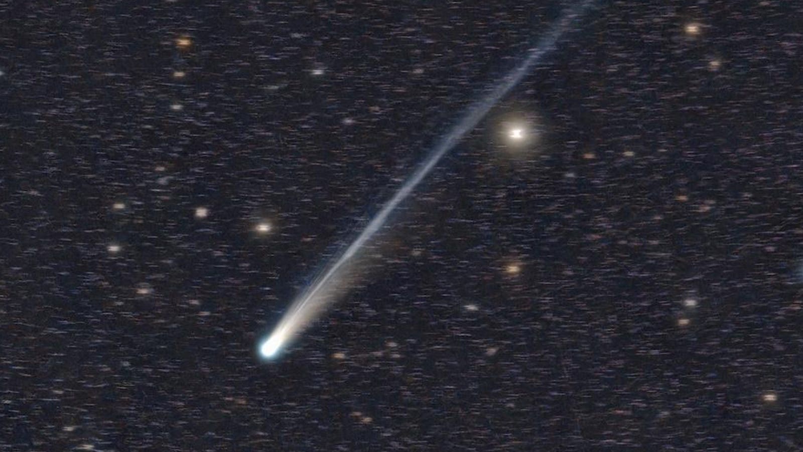 How To Use A Banana To Find Comet Lemmon — Comet Tracker For Sunday
