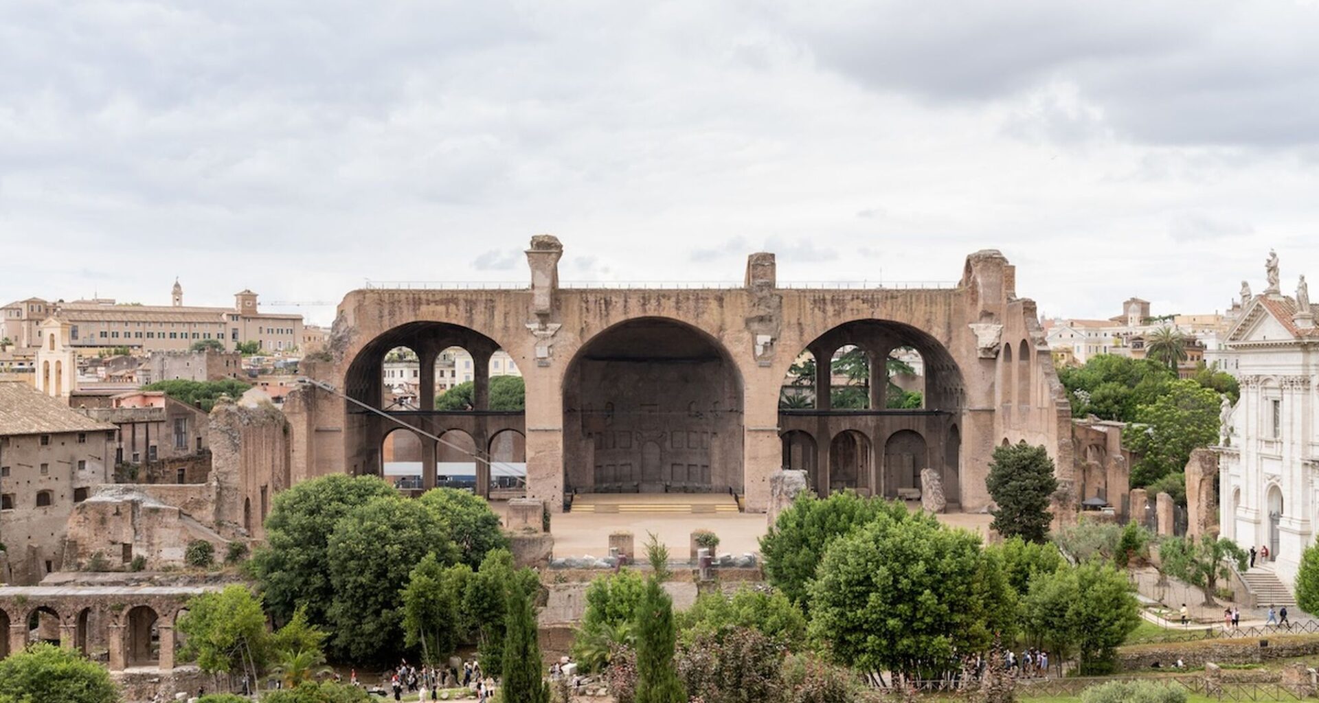 Basilica di Massenzio Exhibition Pathway / Alvisi Kirimoto + Partners