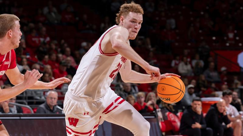 Five Things to Know: Badgers to take on Oklahoma in Bad Boy Mowers Series - Milwaukee