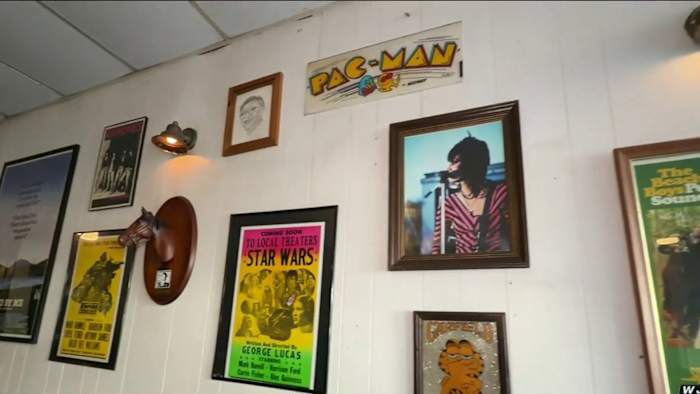 What makes local favorite The Fox Restaurant a community cornerstone in Avondale
