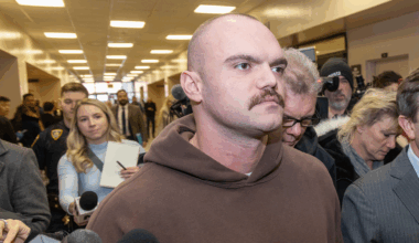 Ex-NY trooper sentenced for shooting himself, falsely accusing unknown gunman