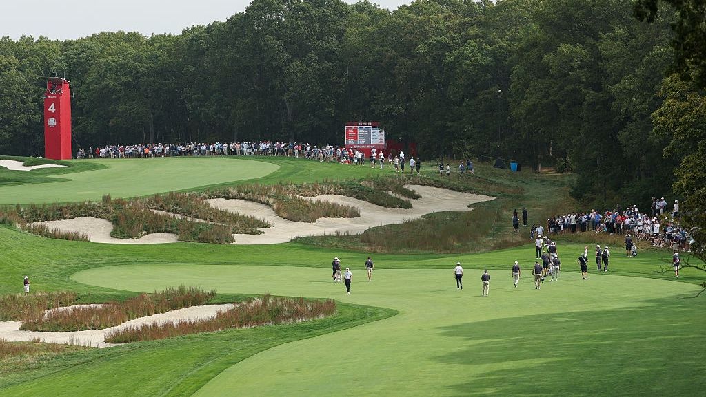 Bethpage State Park's golf courses battle tee-time stealing bots