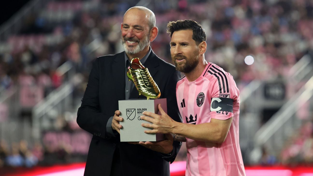 Golden Boot winner Messi bags brace, sends Miami to playoff win