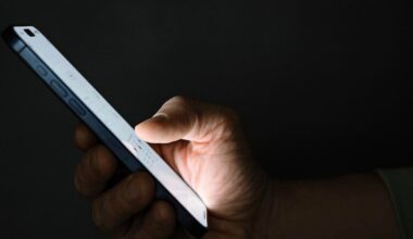Stop Answering These Calls On Your iPhone, Warns Apple