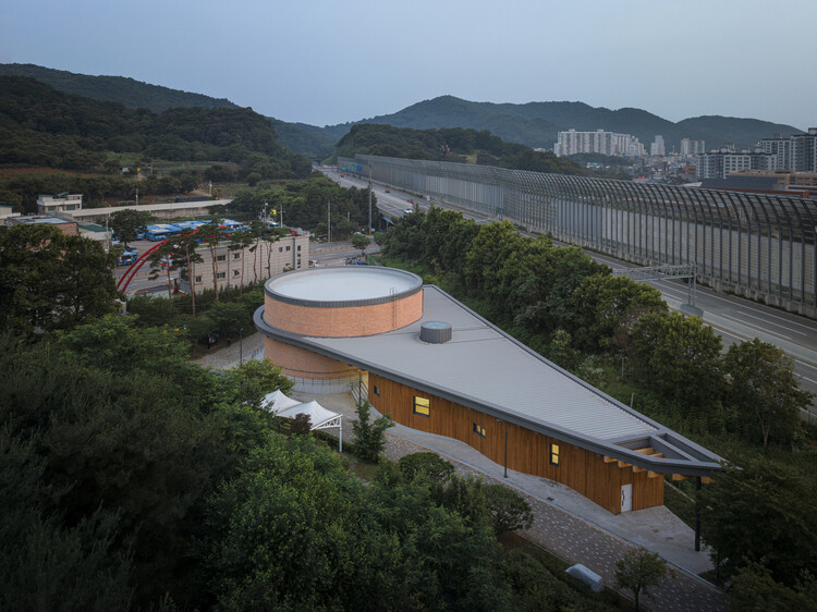 Center for Intangible Cultural Heritage / GAGAHOHO Architects - Exterior Photography