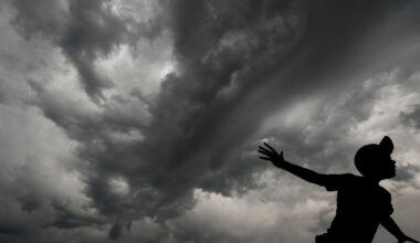 Storms rolling through North Texas on Saturday evening